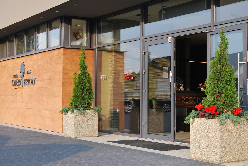 Hotel Cztery Brzozy Gdansk Kowale Kowale  エクステリア 写真